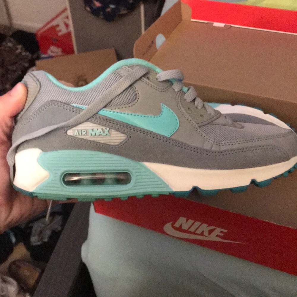 Nike Air max worn twice